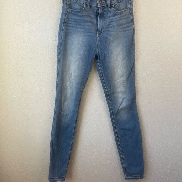 Hollister ultra High Rise Super Skinny Jeans Size w25 l30 EUC - Picture 1 of 7